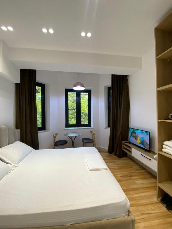 Luxury Apartments Blloku Tirana Esterno foto